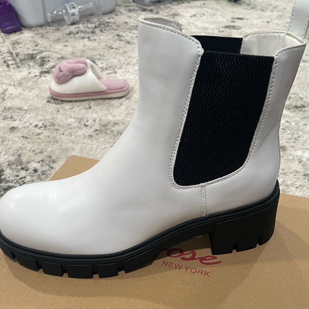 Ankle boots